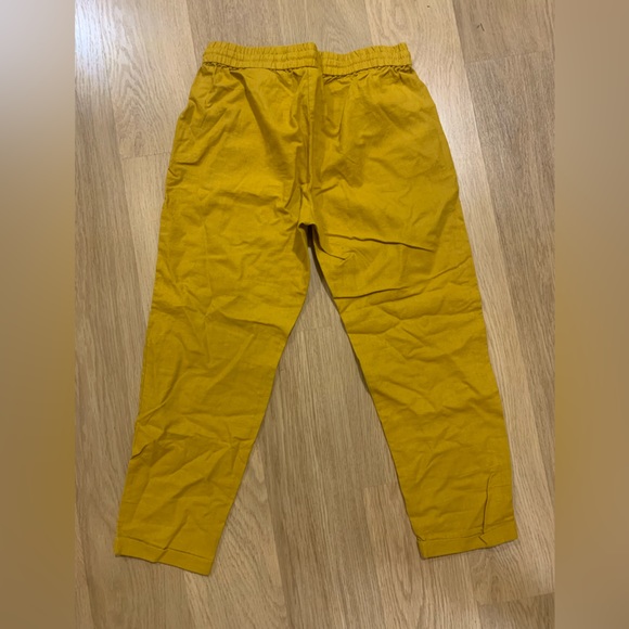 J Crew Linen Capris - Picture 3 of 3